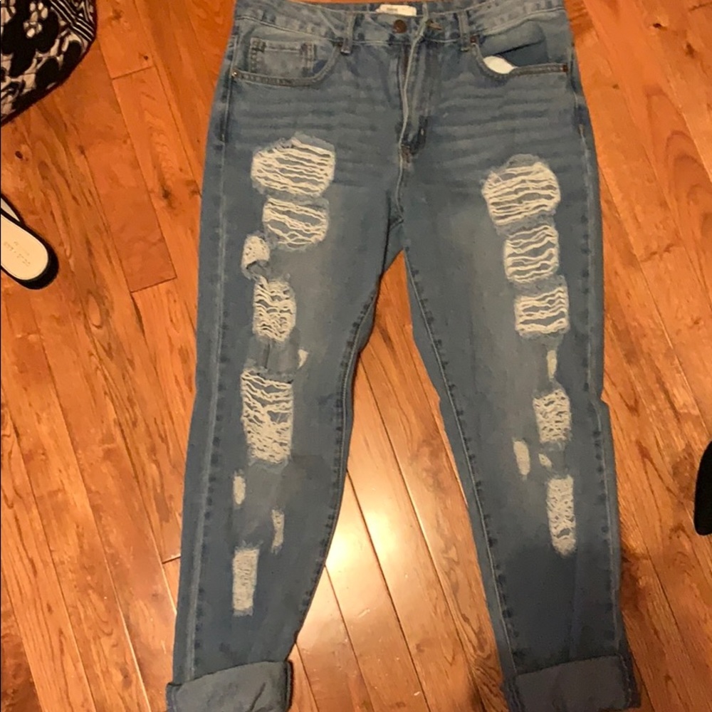 Ripped skinny jean